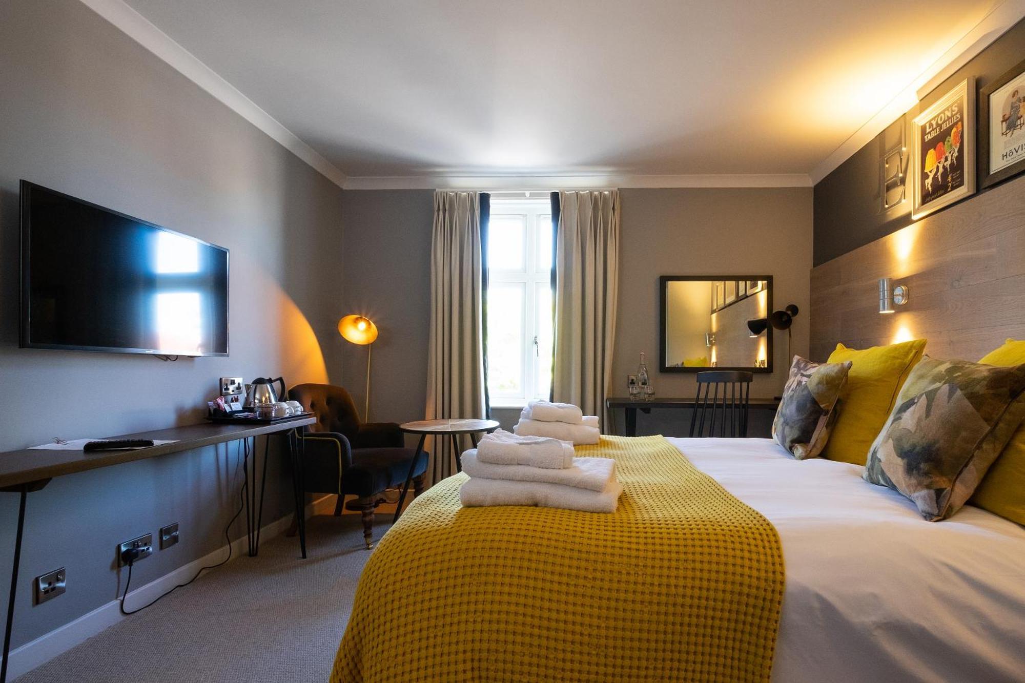 Bridge Hotel Greenford  Eksteriør bilde