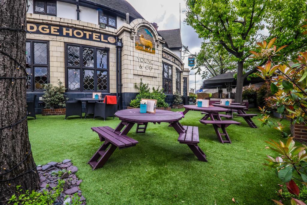 Bridge Hotel Greenford  Eksteriør bilde