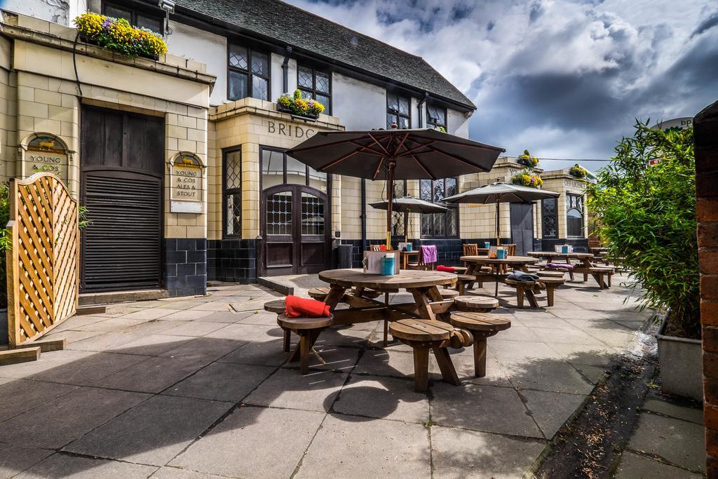 Bridge Hotel Greenford  Eksteriør bilde