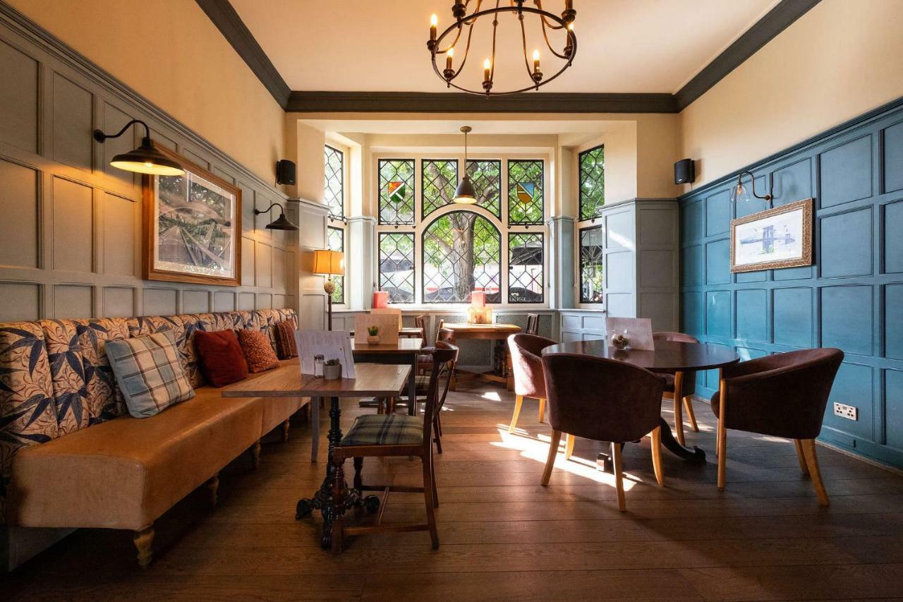 Bridge Hotel Greenford  Eksteriør bilde