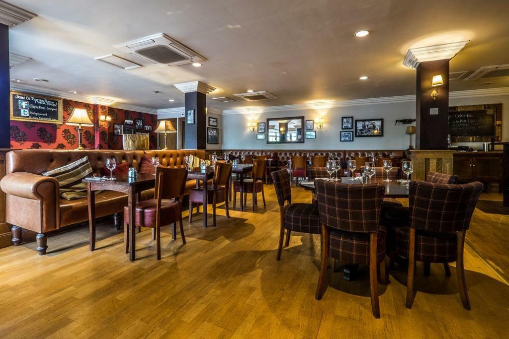 Bridge Hotel Greenford  Eksteriør bilde